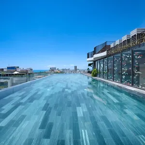 https://golden-lotus-grand.dananghotels.net